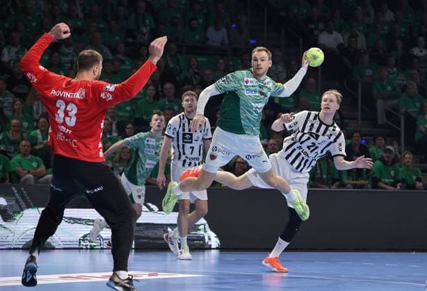 Goalkeeper Andreas Wolff, Mathias Gidsel scores a goal, Eric Johansson duel Game scene Action Sport Handball HBL Bundesliga Men 12 Matchday Season 2025 2026 15 11 2025 Füchse Berlin vs THW Kiel