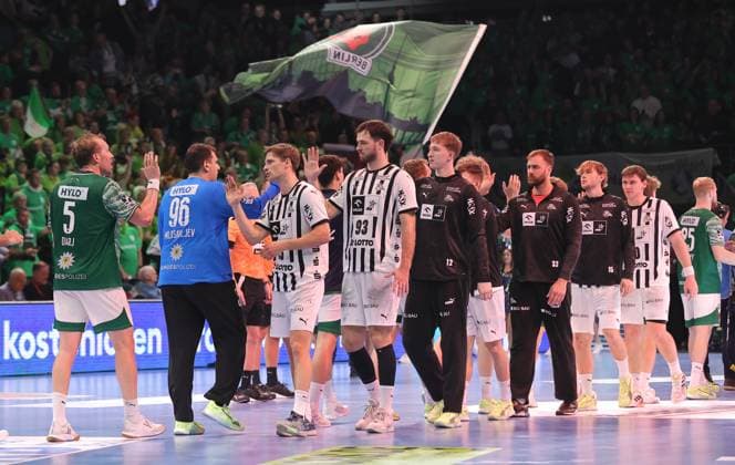 Kiel team disappointed claps off with Füchse Berlin Sport Handball HBL Bundesliga Herren 12 Spieltag Saison 2025 2026 15 11 2025 Füchse Berlin vs THW Kiel