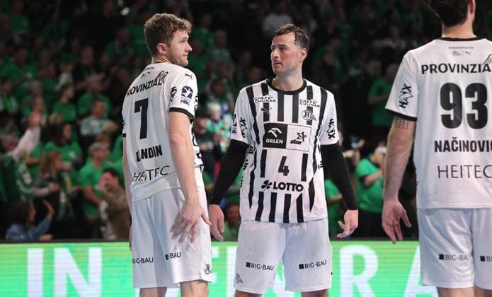 Magnus Landin Jacobsen, Domagoj Duvnjak disappointed after the end of the game Disappointment Sport Handball HBL Bundesliga Men 12 Matchday Season 2025 2026 15 11 2025 Füchse Berlin vs THW Kiel