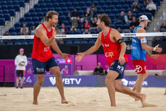 Beach Volleyball World Championships Adelaide, Australia 16 11 2025 ADELAIDE, AUSTRALIA NOVEMBER 16 Leo Dillier Player 2 SUI , Marco Krattiger Player 1 SUI during the Beach Volleyball World Championships at Adelaide on November 16, 2025 in Adelaide, Australia Copyright: xBEAUTIFULxSPORTS PeterxWeberx