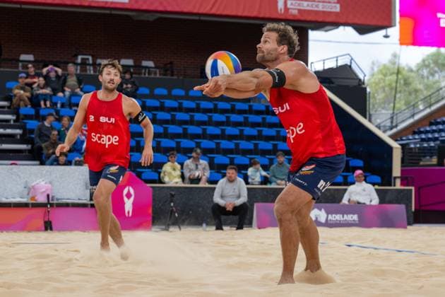 Beach Volleyball World Championships Adelaide, Australia 16 11 2025 ADELAIDE, AUSTRALIA NOVEMBER 16 Leo Dillier Player 2 SUI , Marco Krattiger Player 1 SUI during the Beach Volleyball World Championships at Adelaide on November 16, 2025 in Adelaide, Australia Copyright: xBEAUTIFULxSPORTS PeterxWeberx