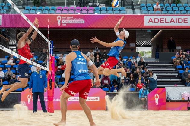 Beach Volleyball World Championships Adelaide, Australia 16 11 2025 ADELAIDE, AUSTRALIA NOVEMBER 16 Anders Berntsen Mol Player 1, NOR during the Beach Volleyball World Championships at Adelaide on November 16, 2025 in Adelaide, Australia Copyright: xBEAUTIFULxSPORTS PeterxWeberx
