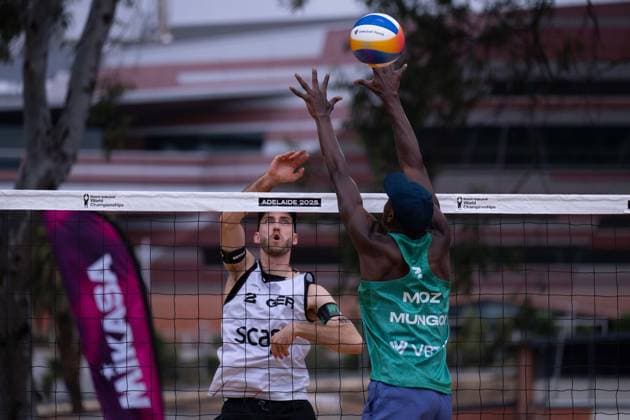 Beach Volleyball World Championships Adelaide, Australia 16 11 2025 ADELAIDE, AUSTRALIA NOVEMBER 16 Clemens Wickler Player 2 GER during the Beach Volleyball World Championships at Adelaide on November 16, 2025 in Adelaide, Australia Copyright: xBEAUTIFULxSPORTS PeterxWeberx