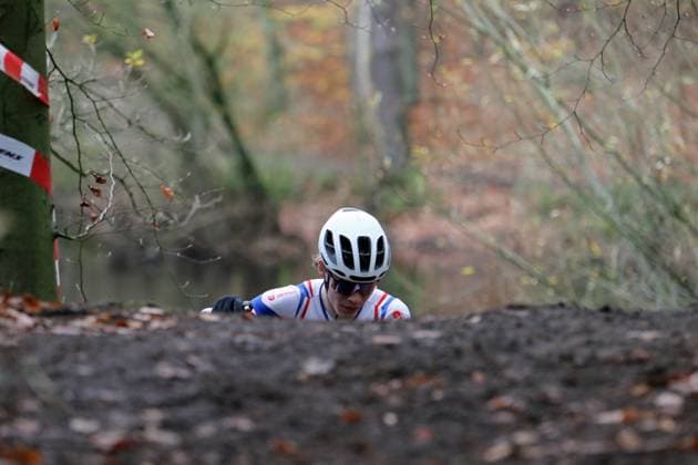 Stevens Cyclo Cross Cup elite field, masters and juniors on the Am Butterberg course in Elmshorn