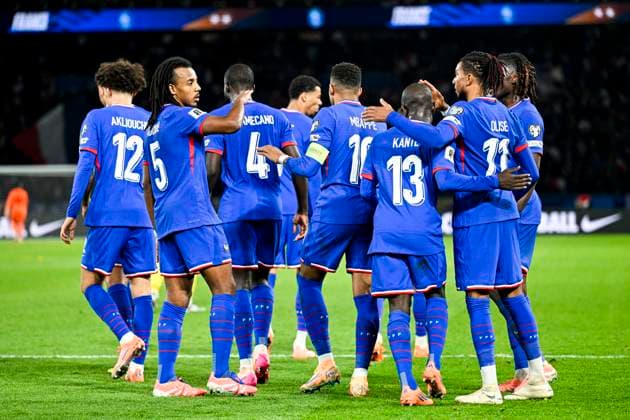 France Ukraine Jules Kounde Kylian Mbappe and French Team in group celebrating a goal during the FIFA World Cup, WM, Weltmeisterschaft, Fussball 2026, Qualifiers, Group D football match between France and Ukraine on November 13, 2025 at Parc des Princes stadium in Paris, France. Photo by Victor Joly ABACAPRESS.COM Paris France  Copyright: xJolyxVictor ABACAx