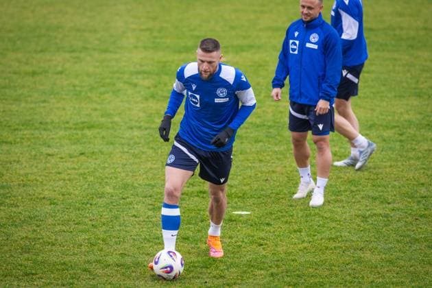 GERMANY SLOVAKIA national team, Nationalteam TRAINING Milan Skriniar of Slovakia during training ahead of European qualifier of FIFA World Cup, WM, Weltmeisterschaft, Fussball 2026 football match between Slovakia and Germany. Senec, Slovakia, November 16, 2025. Copyright: xx 080A9006