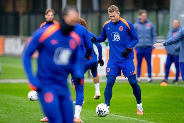 ZEIST - Matthijs de Ligt during the Dutch national football team s training session at the KNVB Campus, ahead of the World Cup qualifier against Lithuania. ANP IRIS VAN DEN BROEK xVIxANPxSportx xxANPxIVx 542244003 originalFilename: 542244003.jpg