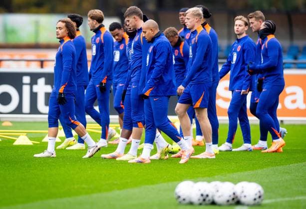 ZEIST - Players during the Dutch national football team training at the KNVB Campus, ahead of the World Cup qualifier against Lithuania. ANP IRIS VAN DEN BROEK xVIxANPxSportx xxANPxIVx 542244557 originalFilename: 542244557.jpg