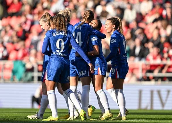 St Helens, England, 16th November 2025. Alyssa Thompson of Chelsea celebrates scoring her sides first goal during the Liverpool FC Women vs Chelsea Women Barclays Women s Super League match at the Totally Wicked Stadium, St Helens. Picture credit should read: Cody Froggatt Sportimage EDITORIAL USE ONLY. No use with unauthorised audio, video, data, fixture lists, club league logos or live services. Online in-match use limited to 120 images, no video emulation. No use in betting, games or single club league player publications. SPI_015_CF_LIVERPOOL_FC_WOMEN_V_CHELSEA_WOMEN SPI-4287-0016