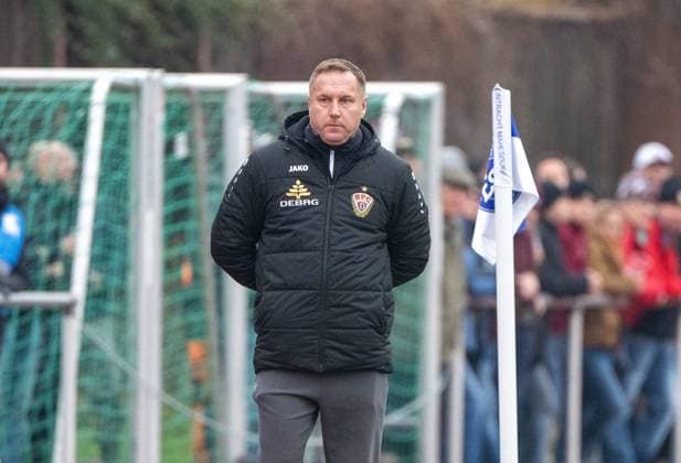Soccer, Men, Season 2025 26, COSY WASCH Landespokal Berlin Achtelfinale , BSV Eintracht Mahlsdorf BFC Dynamo, Coach Dennis Kutrieb BFC Dynamo , 16 11 2025, Copyright: xMatthiasxKochx