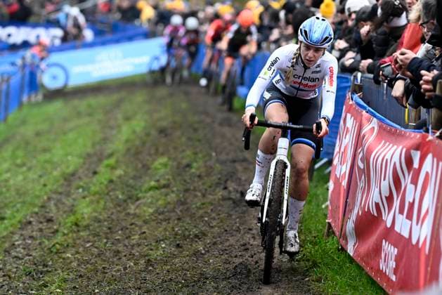 X2O Badkamers Trofee 2025-2026 Hamme HAMME, BELGIUM - NOVEMBER 16 : Van Der Heijden Inge of Crelan - Corendon during the 3rd leg of the Flandriencross X2O Badkamers Trofee 2025-2026 a cyclocross race for Women Elite on November 16, 2025 in Hamme, Belgium, 16 11 2025 ( Hamme Belgium  Copyright: xPeterxDexVoechtx