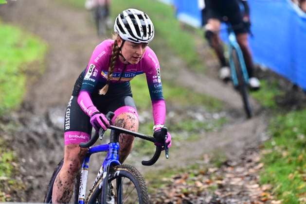 X2O Badkamers Trofee 2025-2026 Hamme HAMME, BELGIUM - NOVEMBER 16 : Betsema Denise of De Ceuster - Bouwpunt during the 3rd leg of the Flandriencross X2O Badkamers Trofee 2025-2026 a cyclocross race for Women Elite on November 16, 2025 in Hamme, Belgium, 16 11 2025 ( Hamme Belgium  Copyright: xPeterxDexVoechtx