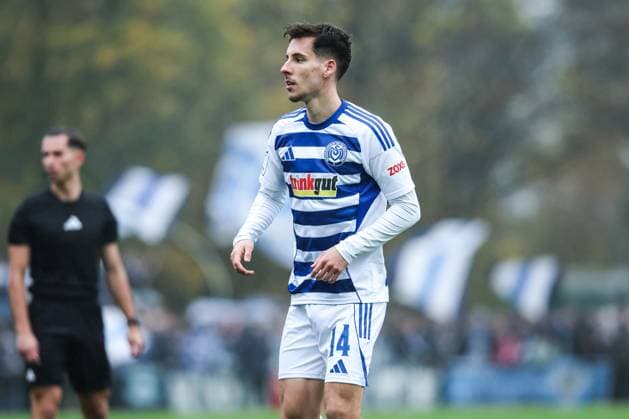 Sport, Football, FVN Niederreinpokal Season 2025 2026 Quarter-finals SV Sonsbeck MSV Duisburg 16 11 2025, Willy Lemkens Sportpark Conor Noß MSV Duisburg,14 Sonsbeck Willy Lemkens Sportpark Nordrhein Westfalen Germany