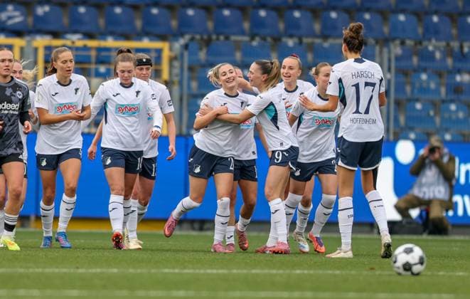 DEU, Wolfsburg, TSG Hoffenheim vs Eintracht Frankfurt, DFB Pokal der Frauen, DFB, Saison 2526, Dietmar Hopp Stadion, Achtelfinale im Bild Janna Grimm Hoffenheim 26 erzielt das Tor zum 1 1, Jubel und Freude DFB DFL REGULATIONS PROHIBIT ANY USE OF PHOTOGRAPHS AS IMAGE SEQUENCES AND OR QUASI VIDEO, 16 11 2025 Copyright: HMBxMedia HendrikxHamelau