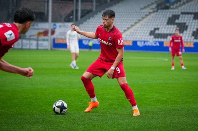 Germany, Football, Regionalliga Südwest, Season 2025 2026, Matchday 17 SC Freiburg II vs 1 FSV Mainz 05 II Dreisamstadion Freiburg Leon Catak SC Freiburg II, 09 Freiburg Dreisamstadion Baden Württemberg Germany Copyright: xFINLEYxMÖRCHx