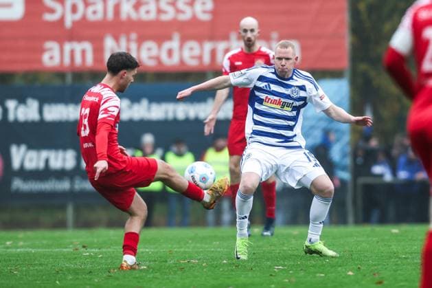 Sport, Football, FVN Niederreinpokal season 2025 2026 quarter-finals SV Sonsbeck MSV Duisburg 16 11 2025, Willy Lemkens Sportpark Leon Müller MSV Duisburg, 19 Sonsbeck Willy Lemkens Sportpark Nordrhein Westfalen Germany