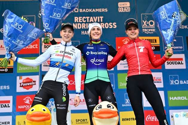 X2O Badkamers Trofee 2025-2026 Hamme HAMME, BELGIUM - NOVEMBER 16 : Van Der Heijden Inge of Crelan - Corendon, Brand Lucinda of Baloise Glowi Lions and Van Alphen Aniek of Seven Racing pictured during the podium ceremony of the 3rd leg of the Flandriencross X2O Badkamers Trofee 2025-2026 a cyclocross race for Women Elite on November 16, 2025 in Hamme, Belgium, 16 11 2025 ( Hamme Belgium  Copyright: xPeterxDexVoechtx