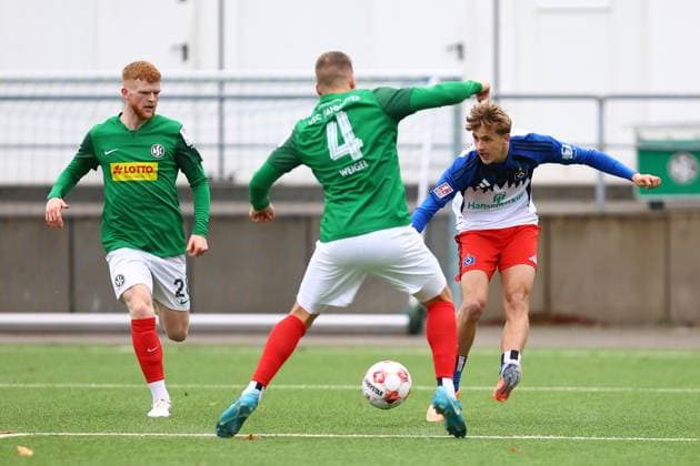 24 Louis Lemke Hamburger SV U21 , 28 Lasse von Boetticher HSC Hannover Fußball I Herren I Regionalliga Nord I Saison 2025 2026 I 19 Spieltag I Hamburger SV U21 HSC Hannover I 16 11 2025 I Stadion Hoheluft