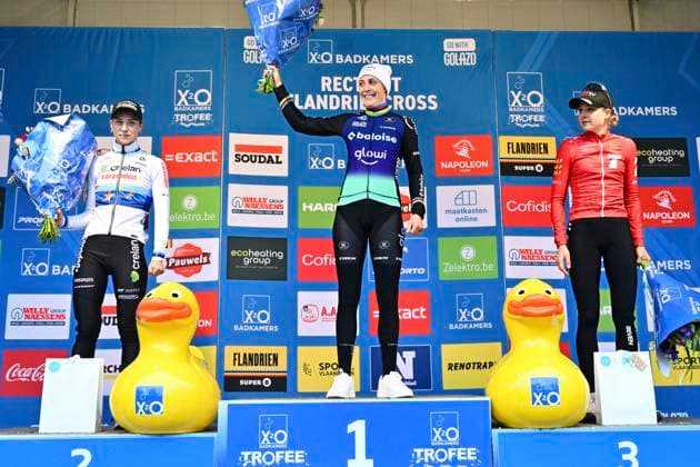 X2O Badkamers Trofee 2025-2026 Hamme HAMME, BELGIUM - NOVEMBER 16 : Van Der Heijden Inge of Crelan - Corendon, Brand Lucinda of Baloise Glowi Lions and Van Alphen Aniek of Seven Racing pictured during the podium ceremony of the 3rd leg of the Flandriencross X2O Badkamers Trofee 2025-2026 a cyclocross race for Women Elite on November 16, 2025 in Hamme, Belgium, 16 11 2025 ( Hamme Belgium  Copyright: xPeterxDexVoechtx