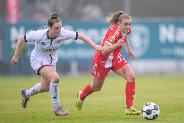 Soccer, DFB Cup Women, 20251116, FC Ingolstadt 04 FC Bayern Munich In the picture from l Lea WOLSKI Ingolstadt, 5 , Georgia STANWAY Bayern, 31 Ingolstadt ESV Stadion Bayern Germany Copyright: Passion2Press MarkusxFischerx