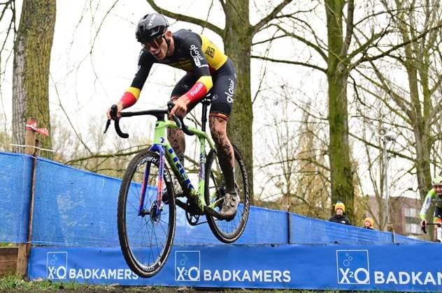 X2O Badkamers Trofee 2025-2026 Hamme HAMME, BELGIUM - NOVEMBER 16 : Nys Thibau of Baloise Glowi Lions during the 3rd leg of the Flandriencross X2O Badkamers Trofee 2025-2026 a cyclocross race for Men Elite on November 16, 2025 in Hamme, Belgium, 16 11 2025 ( Hamme Belgium  Copyright: xPeterxDexVoechtx