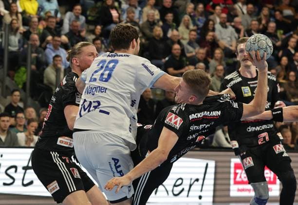 16 11 2025 Handball 1 Bundesliga DAIKIN HBL Season 2025 2026 12 Matchday HC Erlangen Metropolregion Nuremberg HCE TBV Lemgo Lippe DaMa xdaxmax Maciej Gebala 77, HC Erlangen HCE Hendrik Wagner 28, TBV Lemgo Sander Andreassen Overjordet 8, HC Erlangen HCE