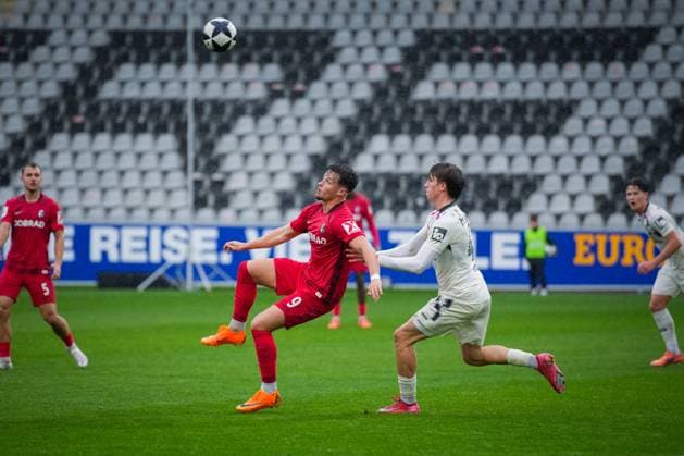 Germany, Football, Regionalliga Südwest, Season 2025 2026, Matchday 17 SC Freiburg II vs 1 FSV Mainz 05 II Dreisamstadion Freiburg Leon Catak SC Freiburg II, 09 Freiburg Dreisamstadion Baden Württemberg Germany Copyright: xFINLEYxMÖRCHx