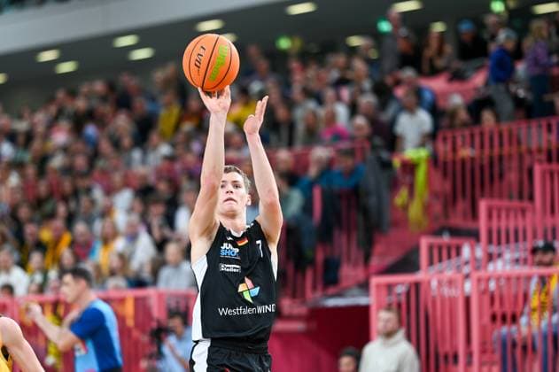 Tom Brueggemann Paderborn Baskets, 07 GER, Tigers Tuebingen vs Gartenzaun24 Baskets Paderborn, Basketball, Men, Pro A, 2 Barmer Basketball Bundesliga, Season 2025 2026, 16 11 2025 GER, Tigers Tuebingen vs Gartenzaun24 Baskets Paderborn, Basketball, Men, Pro A, 2 Barmer Basketball Bundesliga, Season 2025 2026, 16 11 2025 Tuebingen Copyright: xEibner-Pressefoto NicolasxWoernx EP_NWN