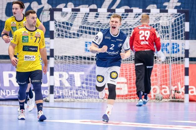 16 11 2025, Handball, HBL, Bergischer HC Rhein Neckar Löwen, Mitsubishi Electric HALLE Düsseldorf Noah Beyer BHC 02 celebrating after converting a seven-meter penalty North Rhine-Westphalia Germany