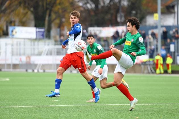 2 Dorian Migalic Hamburger SV U21 , 21 Yannik Pohlmann HSC Hannover Fußball I Herren I Regionalliga Nord I Saison 2025 2026 I 19 Spieltag I Hamburger SV U21 HSC Hannover I 16 11 2025 I Stadion Hoheluft