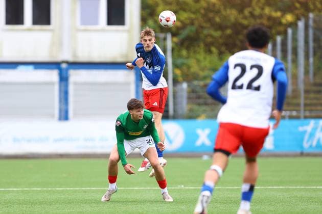 25 Jeremy Gandert Hamburger SV U21 , 29 Finn Kiszka HSC Hannover Football I Men I Regionalliga Nord I Season 2025 2026 I 19 Matchday I Hamburger SV U21 HSC Hannover I 16 11 2025 I Stadion Hoheluft