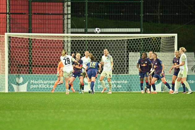 Soccer I Women I Season 2025 2026 I DFB Cup I RB Leipzig SV Werder Bremen I 16 11 2025 Goal kick Juliane Wirtz 28, SV Werder Bremen Leipzig RB Training Center, Cottaweg 7 Saxony Germany Copyright: xLobeca InesxHähnelx