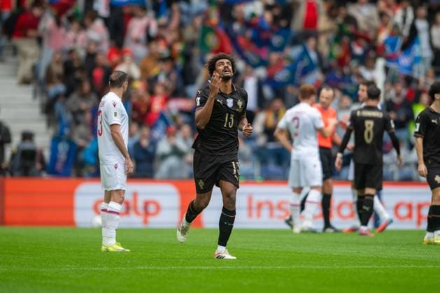 Portugal v Armenia - FIFA World Cup, WM, Weltmeisterschaft, Fussball 2026 Qualifier Renato Veiga from Portugal celebrates his goal during the European World Cup Qualifiers 2026 football match between Portugal and Armenia at Estadio do Dragao in Porto, Portugal, on November 16, 2025. Porto Porto Portugal  Copyright: xMiguelxLemosx originalFilename:lemos-european251116_npg9V.jpg