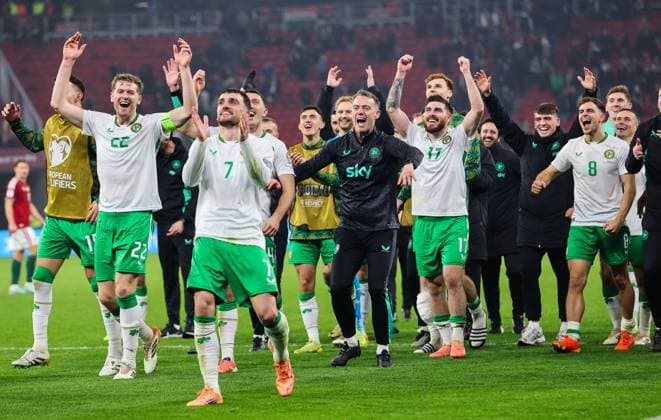 2026 FIFA World Cup, WM, Weltmeisterschaft, Fussball Qualifier Group F, Puskas ArÃ Ireland players celebrate after the match 16 11 2025  Copyright: x INPHO RyanxByrnex RB2_6919