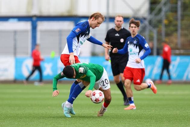 4 Lukas Leonard Bornschein Hamburger SV U21 , 20 Tayar Tasdelen HSC Hannover Fußball I Herren I Regionalliga Nord I Saison 2025 2026 I 19 Spieltag I Hamburger SV U21 HSC Hannover I 16 11 2025 I Stadion Hoheluft