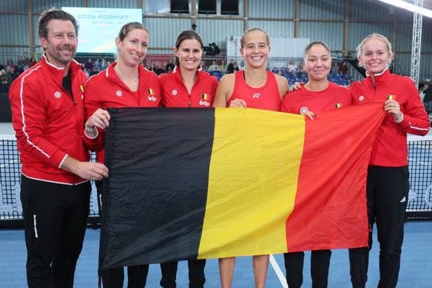 Belgium s players celebrate after a tennis match between Belgian Vandewinkel and German Seidel, the second match of the meeting between Belgium and Germany in the Billie Jean King Cup Play-offs, on Sunday 16 November 2025 in Ismaning, Germany. PHOTO BENOITxDOPPAGNE  x142002498x
