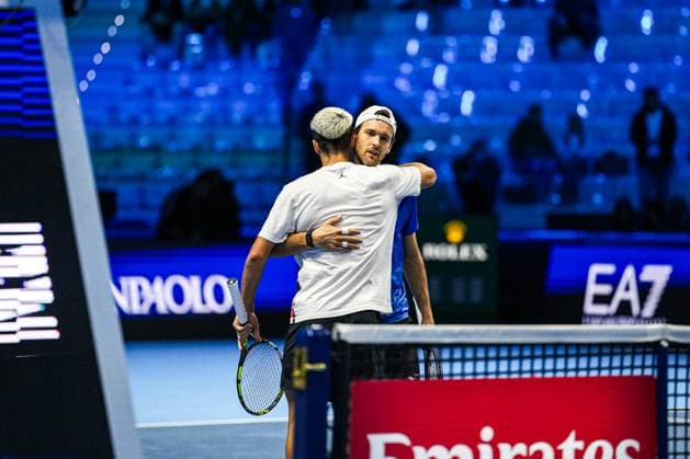 Nitto ATP, Tennis Herren Finals 2025 - Day 8 Carlos Alcaraz of Spain practices with Joao Sousa of Portugal before playing in the Men s Singles Round match against Jannik Sinner of Italy during day eight and the final of the Nitto ATP Finals 2025 at Inalpi Arena in Turin, Italy, on November 16, 2025. Turin Turin Italy  Copyright: xMiguelxReisx originalFilename:reis-notitle251116_npKYG.jpg