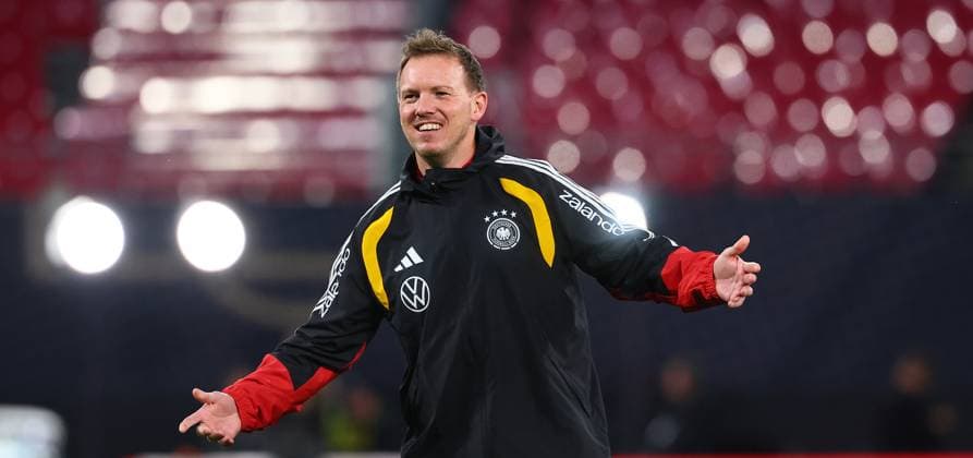 Germany Slovakia training Leipzig, 16 11 2025, Matchday 1, Red Bull Arena, Final training, before the World Cup qualifier BR Germany vs Slovakia on 17 11 2025 , In the picture national coach Julian Nagelsmann Germany , Picture Point
