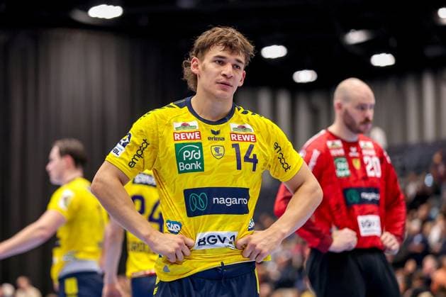 16 11 2025, Handball, HBL, Bergischer HC Rhein Neckar Löwen, Mitsubishi Electric HALLE Düsseldorf Disappointed faces after the defeat Gino Steenaerts Rhein Neckar Löwen 14 North Rhine-Westphalia Germany