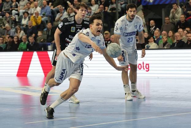 16 11 2025 Handball 1 Bundesliga DAIKIN HBL Season 2025 2026 12 Matchday HC Erlangen Metropolregion Nuremberg HCE TBV Lemgo Lippe DaMa xdaxmax Samuel Zehnder 4, TBV Lemgo