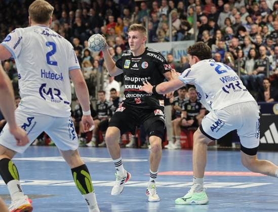 16 11 2025 Handball 1 Bundesliga DAIKIN HBL Season 2025 2026 12 Matchday HC Erlangen Metropolregion Nuremberg HCE TBV Lemgo Lippe DaMa xdaxmax Lukas Hutecek 2, TBV Lemgo Sander Andreassen Overjordet 8, HC Erlangen HCE Joel Willecke 24, TBV Lemgo