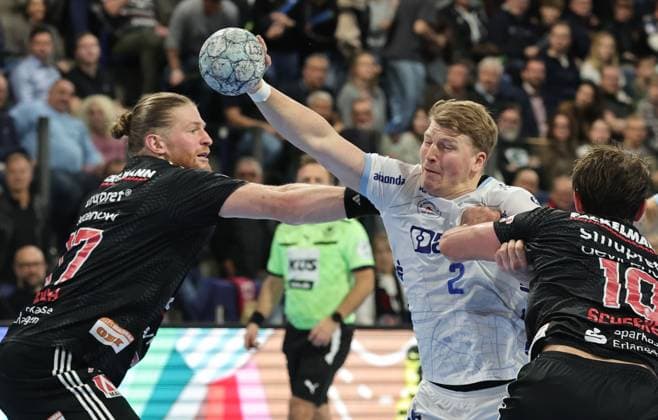 16 11 2025 Handball 1 Bundesliga DAIKIN HBL Season 2025 2026 12 Matchday HC Erlangen Metropolregion Nuremberg HCE TBV Lemgo Lippe DaMa xdaxmax Maciej Gebala 77, HC Erlangen HCE Lukas Hutecek 2, TBV Lemgo Florian Scheerer 10, HC Erlangen HCE