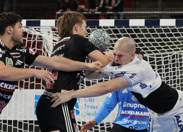 16 11 2025 Handball 1 Bundesliga DAIKIN HBL Season 2025 2026 12 Matchday HC Erlangen Metropolregion Nuremberg HCE TBV Lemgo Lippe DaMa xdaxmax Tobias Buck 39, HC Erlangen HCE Christopher Bissel 21, HC Erlangen HCE Jan Mudrow 7, TBV Lemgo