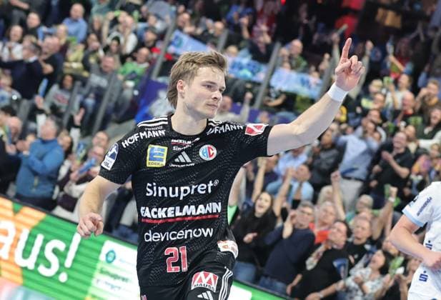 16 11 2025 Handball 1 Bundesliga DAIKIN HBL Season 2025 2026 12 Matchday HC Erlangen Metropolitan Region Nuremberg HCE TBV Lemgo Lippe DaMa xdaxmax Joy Christopher Bissel 21, HC Erlangen HCE