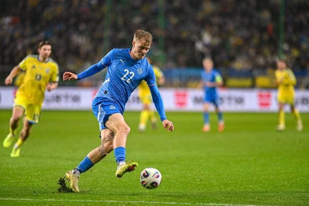 Warszawa 16.11.2025. Pilka nozna Eliminacje Mistrzostw Swiata 2026 kolejka 10 mecz : Ukraina -Islandia --- Football 2026 FIFA World Cup, WM, Weltmeisterschaft, Fussball qualifiers round 10 match : Ukraine - Iceland nz Andri Gudjohnsen Fot. Kai Taller Arena Akcji NEWSPIX.PL --- newspix.pl 