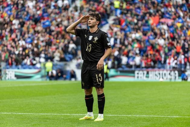 Joao Neves ( Portugal national team, Nationalteam ) celebrating a goal during the match between Portugal National Team and Armenia National team, valid for 2026 World Cup Qualifiers at Est‡dio do Drag‹o on 16 November 2025. Porto Estadio do Dragao Porto Portugal Copyright: xIMAGOx xPRIMExSPORTSxIMAGESx xFILIPExOLIVEIRAx