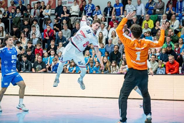 2 Handball Bundesliga TV Hüttenberg Dessau Roßlauer HV, 16 11 25 Paul Kompenhans TV Hüttenberg, 34 , Janik Patzwaldt Dessau Roßlauer HV 06, 1 , Niklas Döbbel Dessau Roßlauer HV, 69 2 Handball Bundesliga TV Hüttenberg Dessau Roßlauer HV Hüttenberg, 16 11 25 Copyright: xBEAUTIFULxSPORTS Roeczeyx