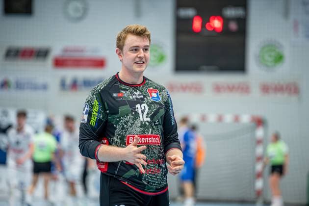 2 Handball Bundesliga TV Hüttenberg Dessau Roßlauer HV, 16 11 25 Simon Böhne TV Hüttenberg, 12 2 Handball Bundesliga TV Hüttenberg Dessau Roßlauer HV Hüttenberg, 16 11 25 Copyright: xBEAUTIFULxSPORTS Roeczeyx