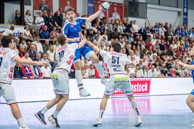 2 Handball Bundesliga TV Hüttenberg Dessau Roßlauer HV, 16 11 25 Marcel Nowak Dessau Roßlauer HV 06, 15 , Hendrik Schreiber TV Hüttenberg, 51 , Paul Ohl TV Hüttenberg, 10 , Lasse Ohl TV Hüttenberg, 11 2 Handball Bundesliga TV Hüttenberg Dessau Roßlauer HV Hüttenberg, 16 11 25 Copyright: xBEAUTIFULxSPORTS Roeczeyx