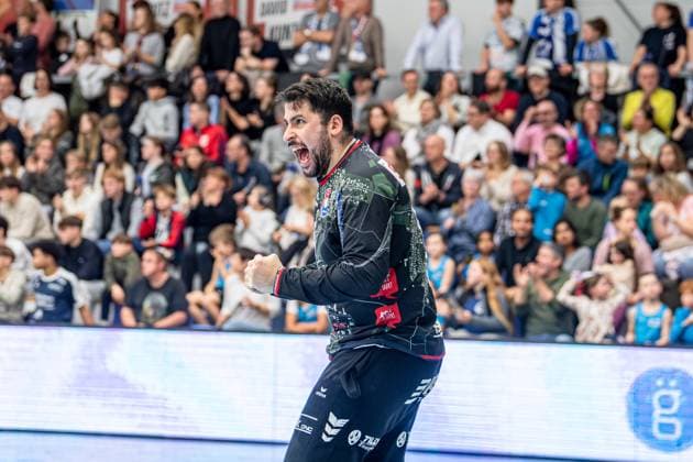 2 Handball Bundesliga TV Hüttenberg Dessau Roßlauer HV, 16 11 25 Yahav Shamir TV Hüttenberg, 55 2 Handball Bundesliga TV Hüttenberg Dessau Roßlauer HV Hüttenberg, 16 11 25 Copyright: xBEAUTIFULxSPORTS Roeczeyx